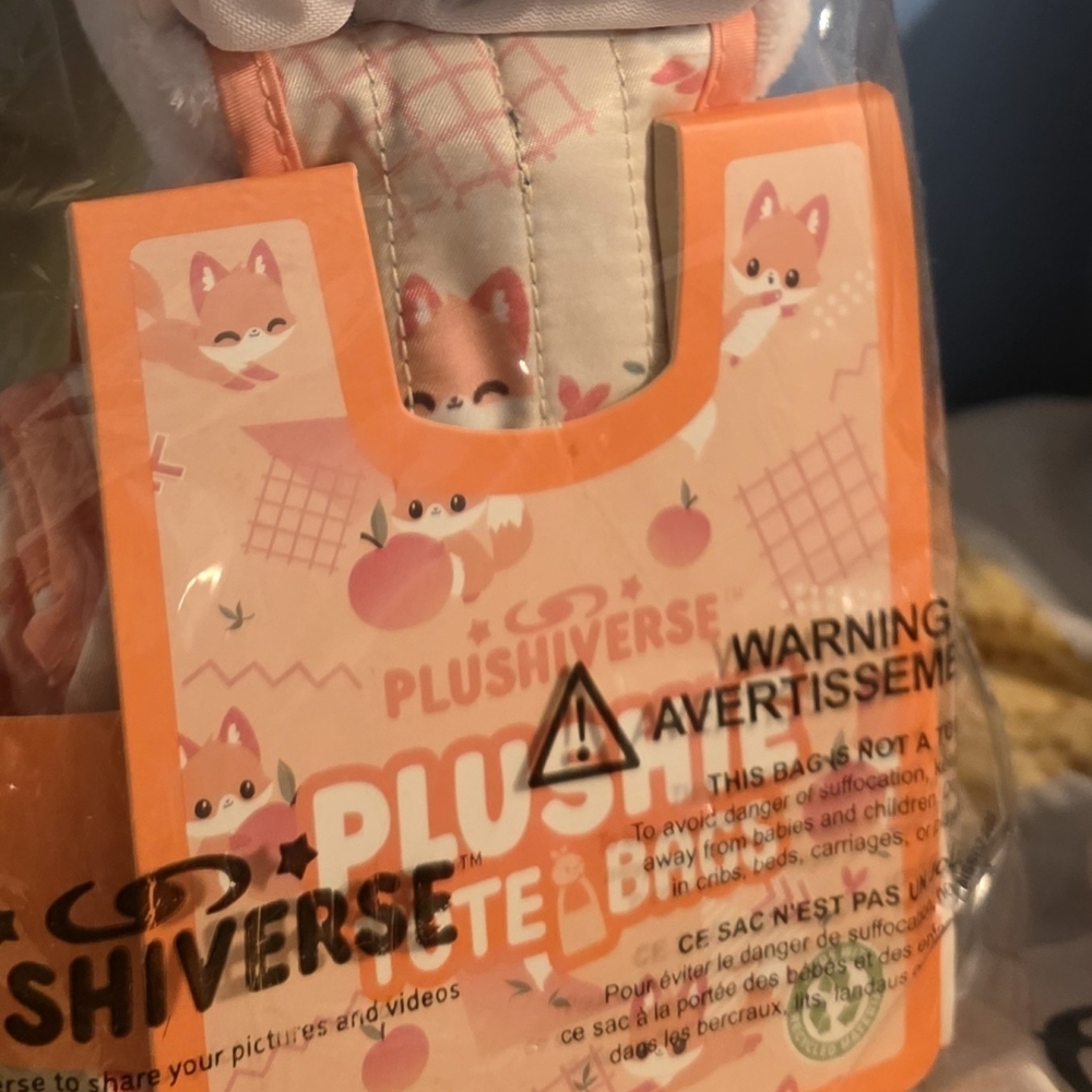 NWT Plushiverse Peach Fox Plushie Tote Bag RARE HTF NWT - Picture 4 of 5